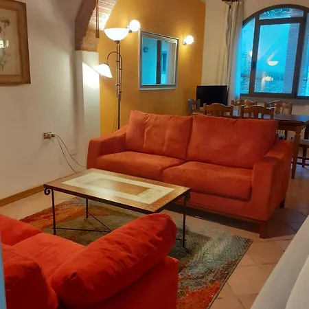 Agriturismo Podere Zollaio *
